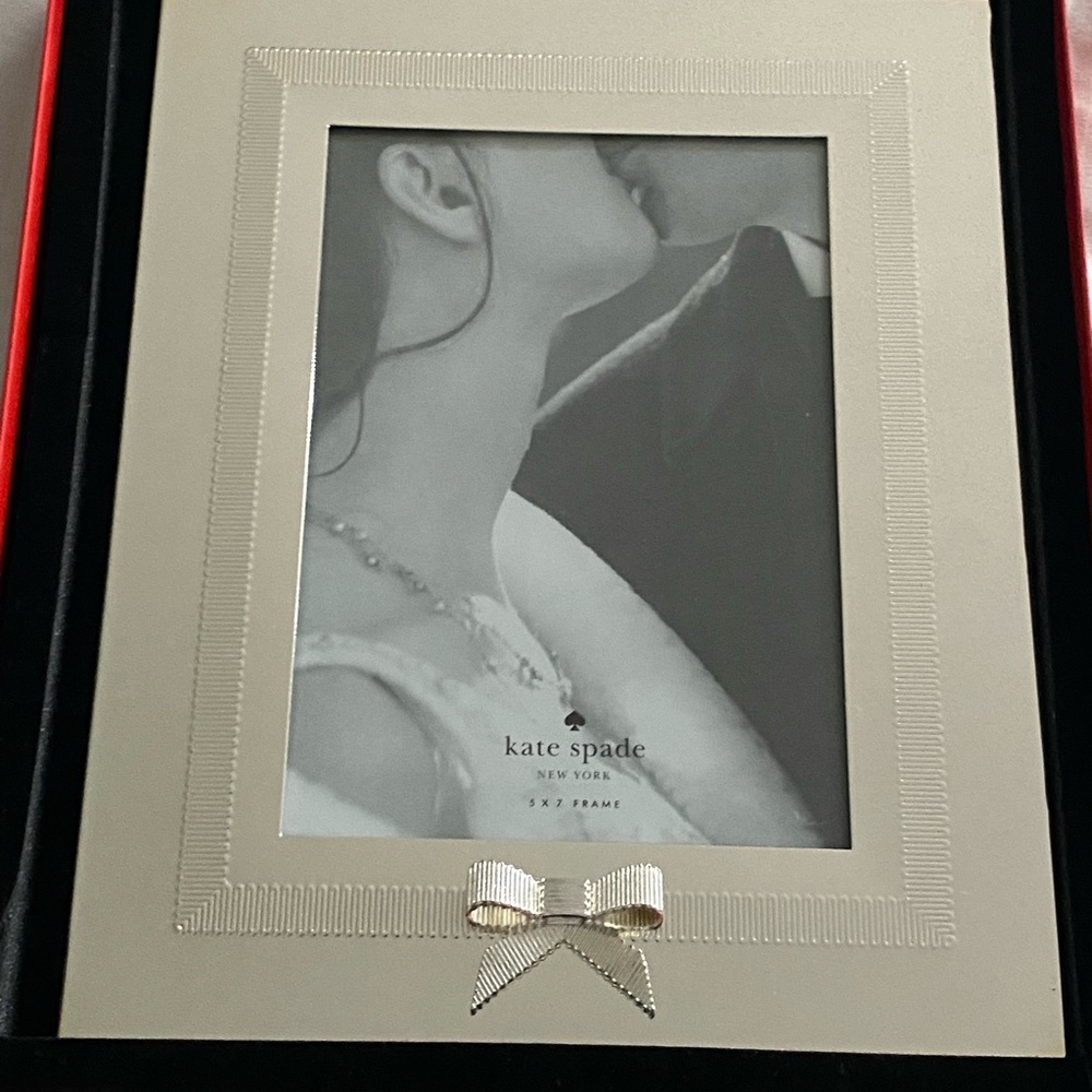 Kate Spade Grace Avenue frame 5 x 7in
